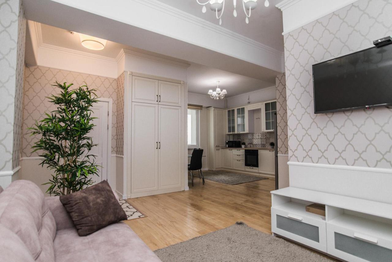 Luxury Best Grand New Apartaments Ultra Central Chisinau Exterior photo