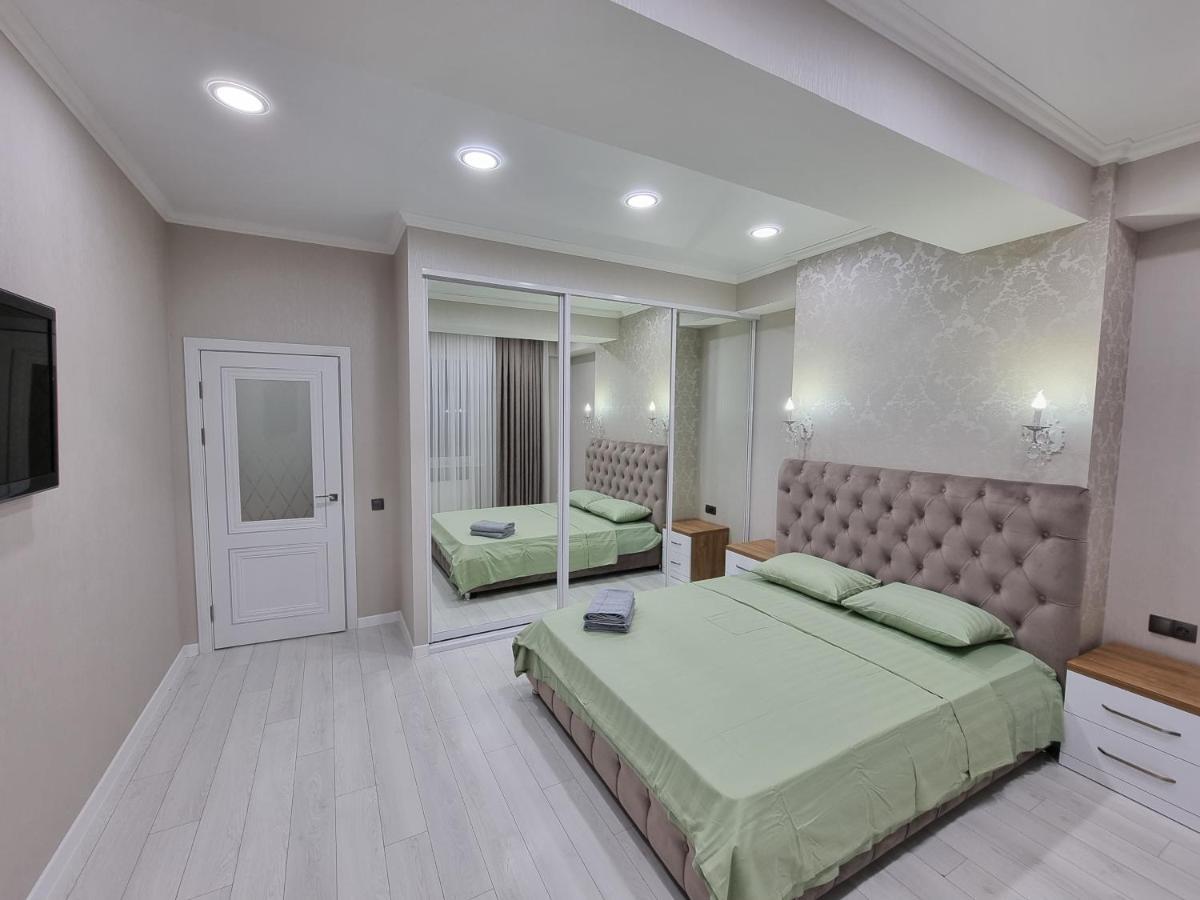 Luxury Best Grand New Apartaments Ultra Central Chisinau Exterior photo