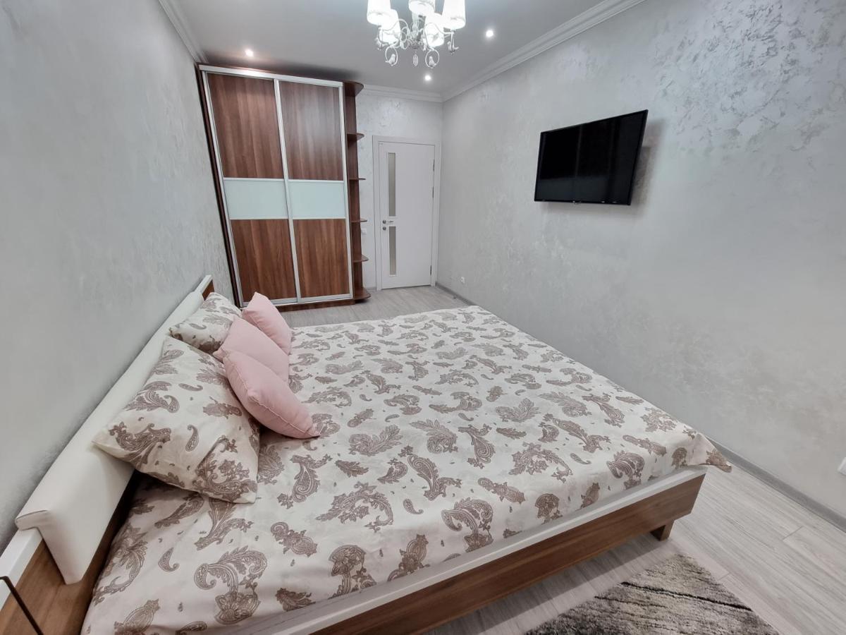 Luxury Best Grand New Apartaments Ultra Central Chisinau Exterior photo
